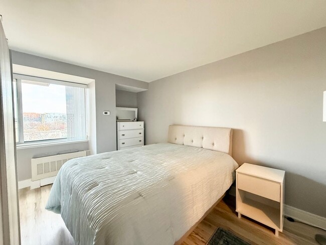 Building Photo - Fully Furnished Waterfront Studio That Lives Like a 1-Bedroom | SW DC