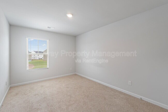 Building Photo - 1429 Deer Hollow Run