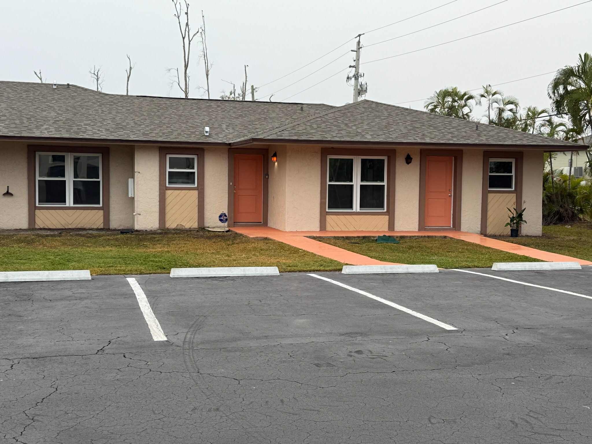 Building Photo - 16881 Davis Rd