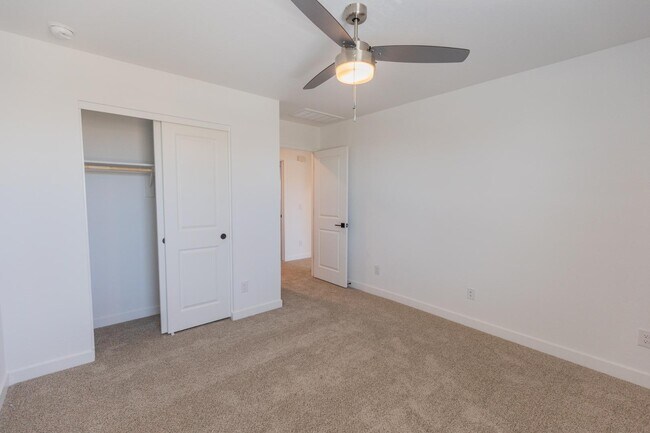 Building Photo - 16976 W Diana Ave