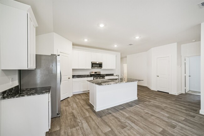 Building Photo - 8039 Marconi Corsco Dr