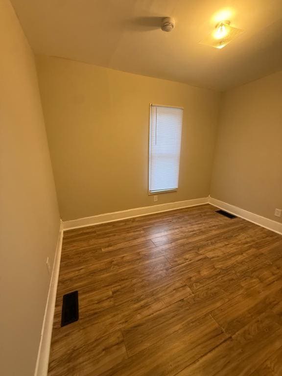 Building Photo - 335 1/2 Washington Ave