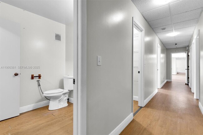 Building Photo - 14820 Naranja Lakes Blvd