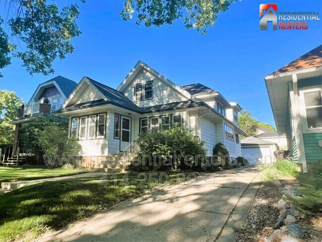 Building Photo - 2372 N 61st St