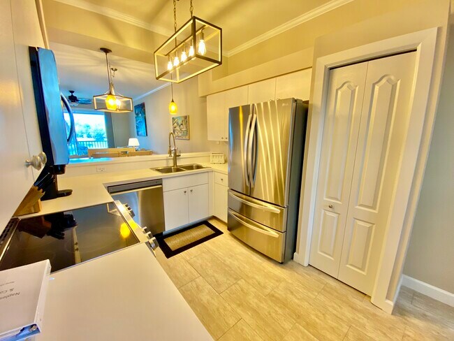 Building Photo - 7515 Stoneybrook Dr