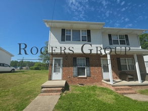 Building Photo - #450 - 228-230 Wilmington Ave Duplex