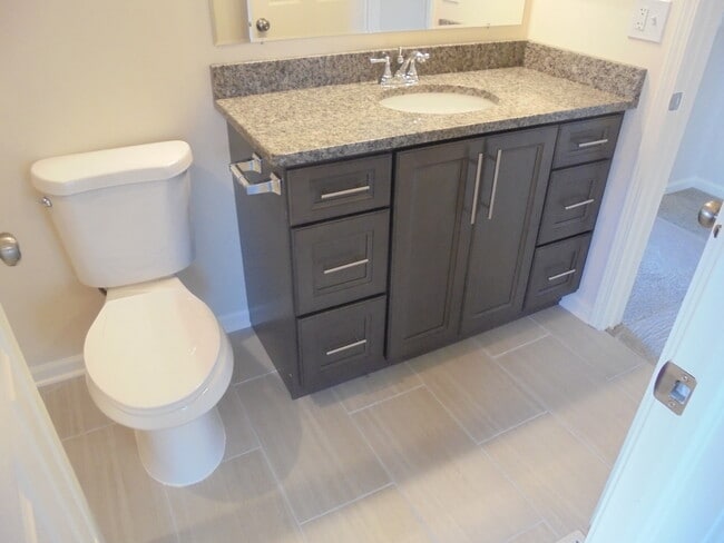 Building Photo - 1065 Manchester Cir