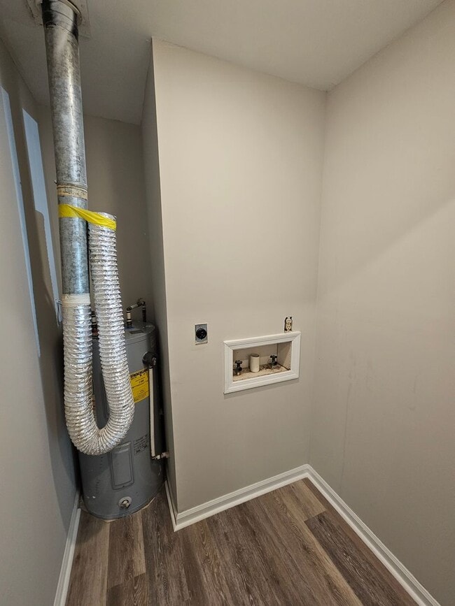 Building Photo - Newly Renovated 2 Bedroom Off Of GumBranch