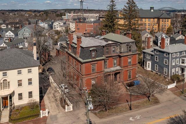 Building Photo - 134 Middle St