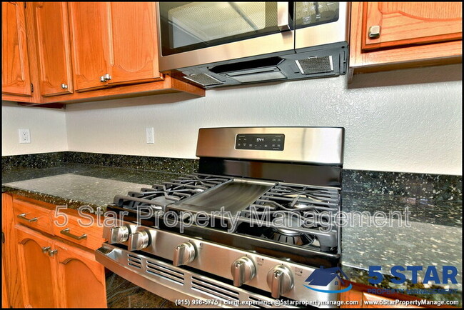 Building Photo - 11620 Laura Marie Dr