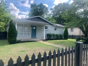 Building Photo - Cleveland Park Renovation!  Walking Distan...