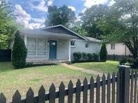 Building Photo - Cleveland Park Renovation!  Walking Distan...