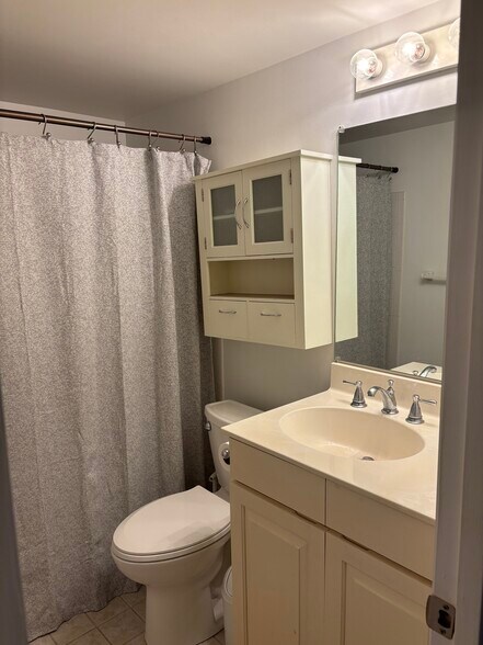 Building Photo - 511 1st St N