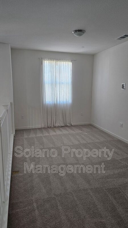 Building Photo - 1317 Essence Ln