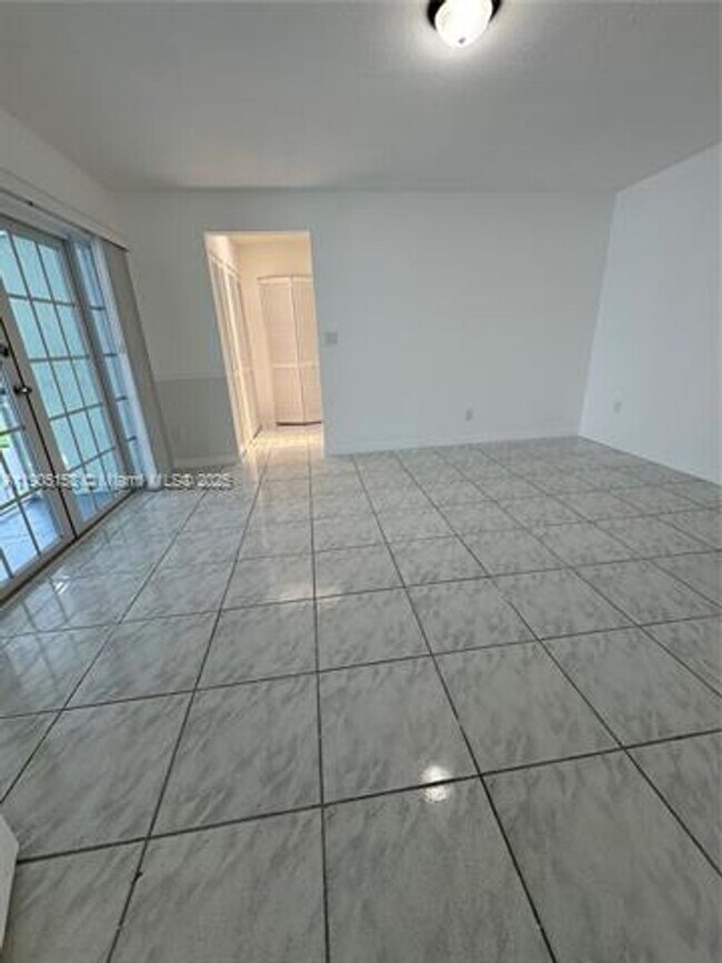 Building Photo - 11434 SW 185th St