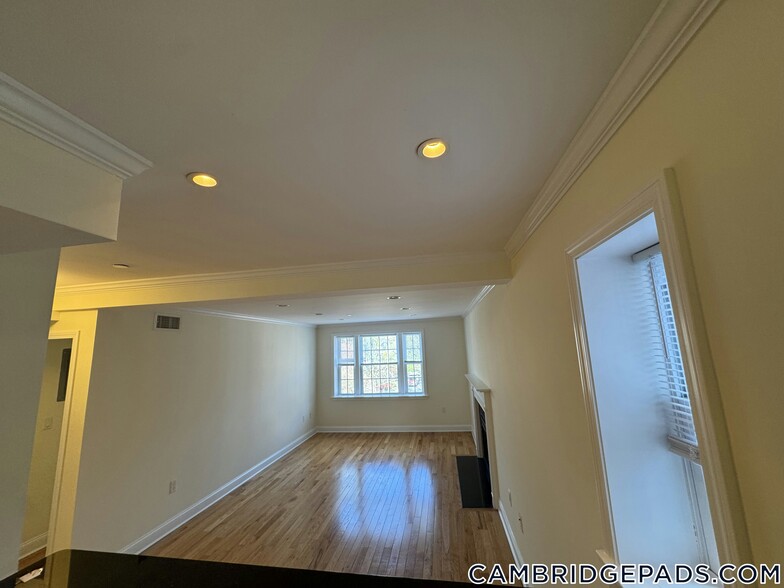 Building Photo - 55 Langdon St