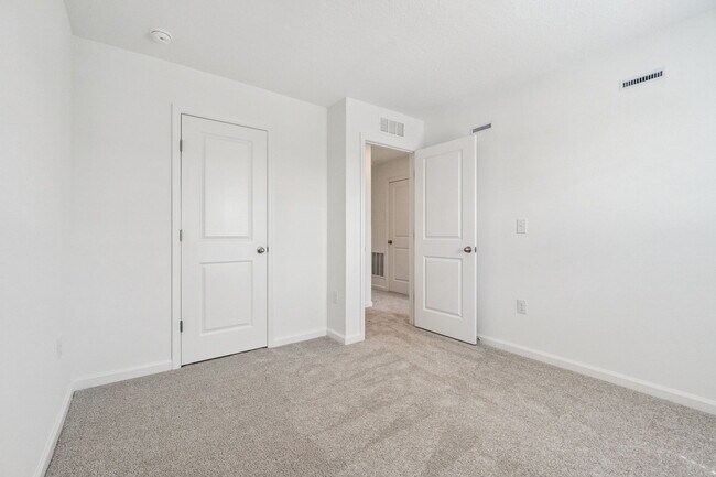 Building Photo - 3613 Spire Dr