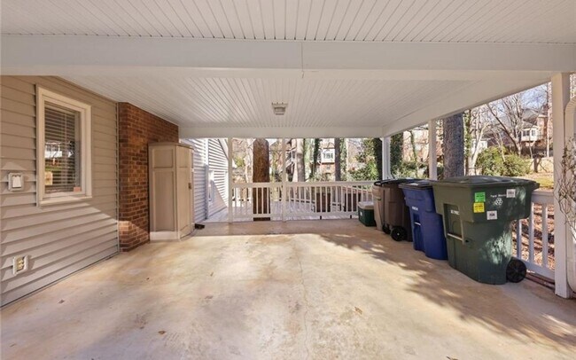 Building Photo - 4/ 2 Home for Rent