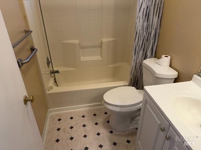 Building Photo - 739 Lotz Way