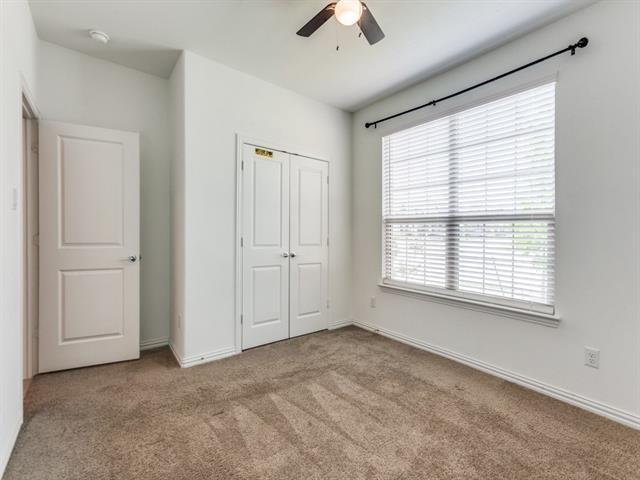 Building Photo - 2122 Creekbluff Ct