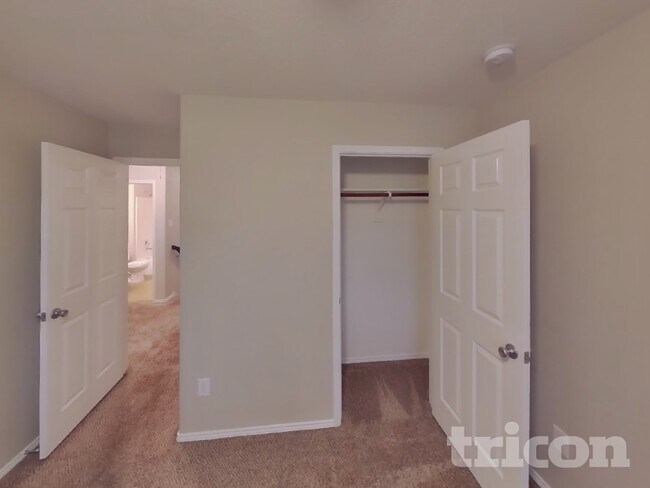 Building Photo - 1317 Sweetgum Dr