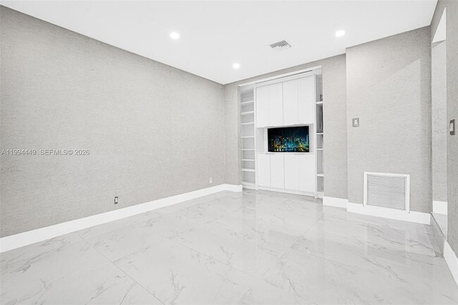 Building Photo - 4225 SW 133rd Ct