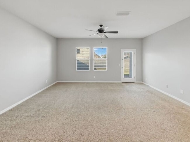 Building Photo - Spacious 4 Bedroom, 3 Bathroom home in Litchfield Park!