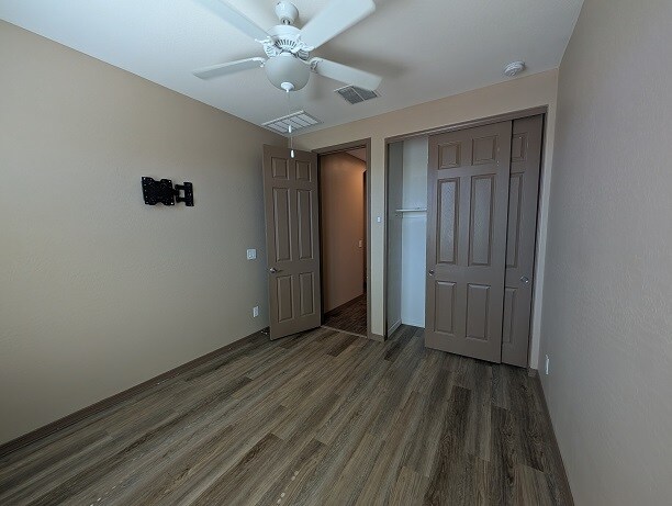 Building Photo - 41390 W Carlisle Ln