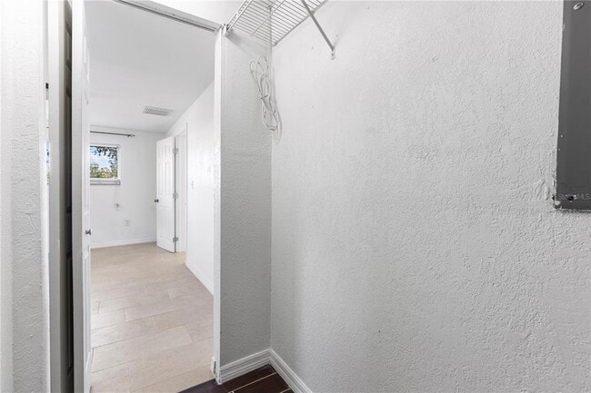 Building Photo - 8623 Parkway Cir