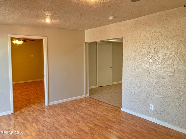 Building Photo - 1308 Montana Ave