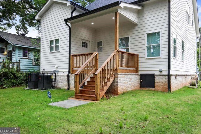 Building Photo - 79 Adair Ave SE
