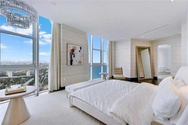 Building Photo - 18201 Collins Ave