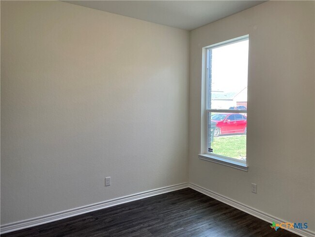 Building Photo - 2078 Wind Chime Wy