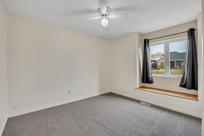 Building Photo - 778 S 410 E