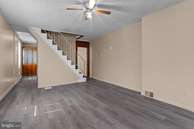 Building Photo - 129 Blake Ave