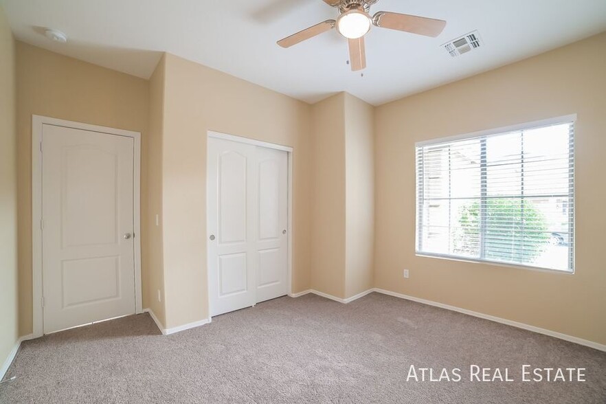 Building Photo - 17818 W Acapulco Ln