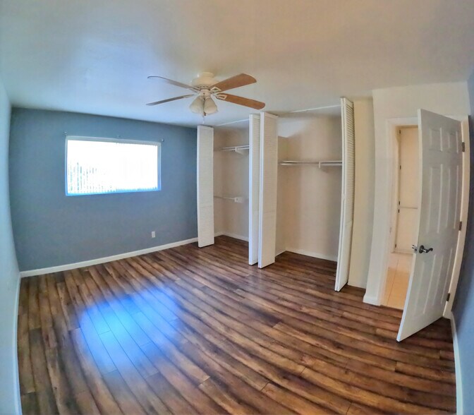 Master Bedroom - 776 Dewane Dr