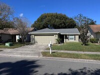 Building Photo - Comfortable 3/2 in Alafaya Woods, Oviedo