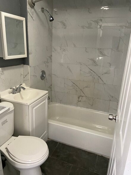 Bathroom - 101 Bedford St