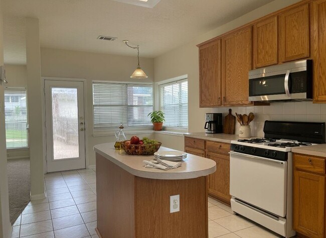 Building Photo - 18807 Harbor Key Cir