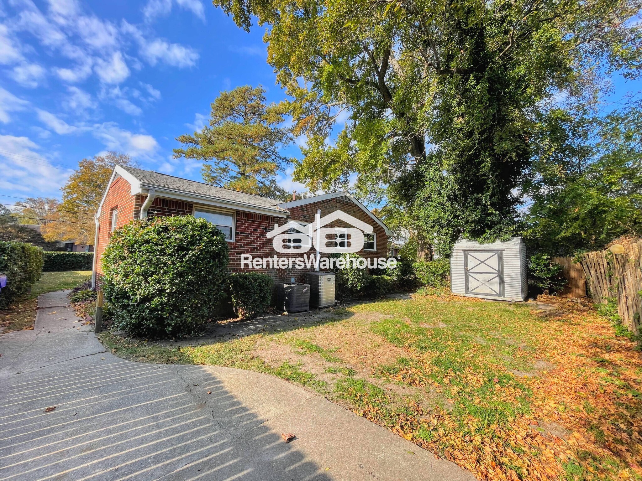 Building Photo - 138 Dupre Ave