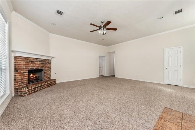 Building Photo - 4009 Reatta Ln