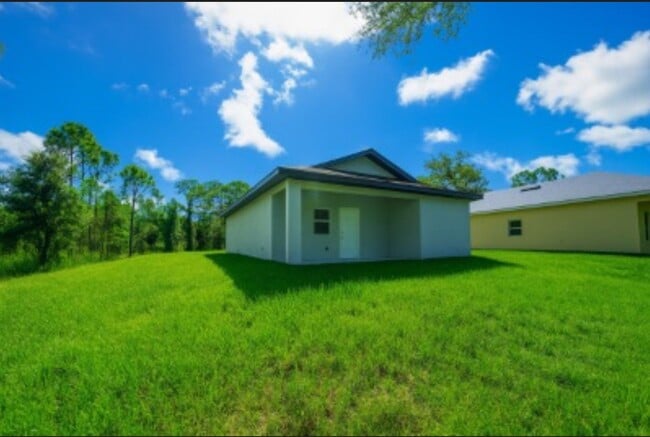 Building Photo - Brand New 2/2- Punta Gorda FL