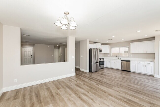 Building Photo - 7450 Easingwold Dr