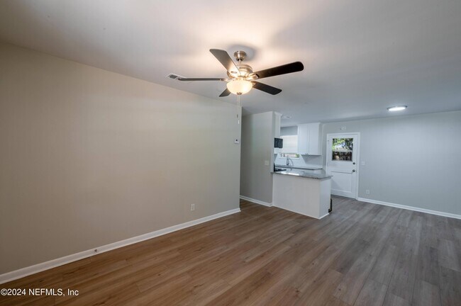 Building Photo - 1159 Green Cay Ave