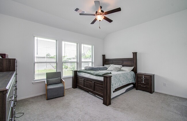 Building Photo - 4722 Crest Hill Dr