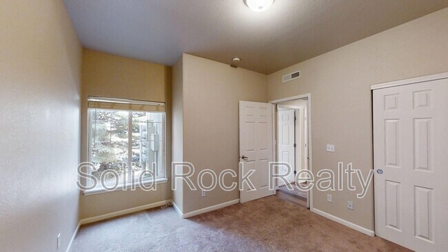 Building Photo - 7045 Ash Creek Heights