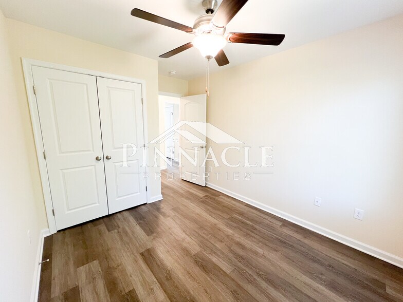 Building Photo - 209 Munford St