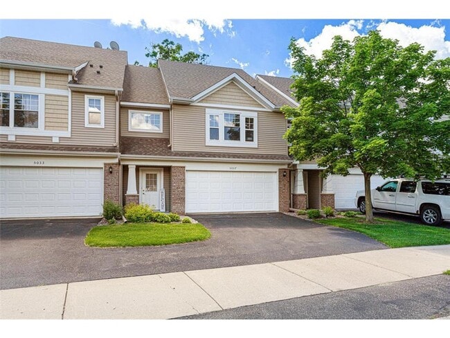 Building Photo - 5037 Dunkirk Pl N