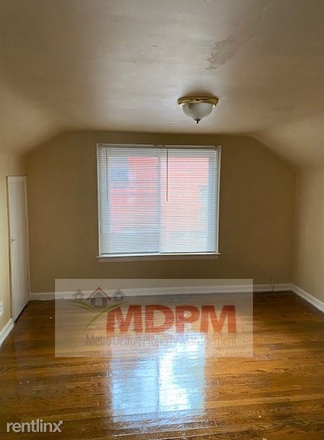 Building Photo - 3 br, 1 bath House - 16245 Sorrento St